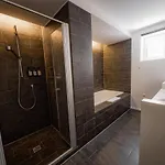 Bonnystay River Side 100 Qm Fuer 4 Personen Πασάου